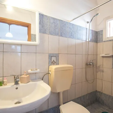 Daire Dimitras Panormos (Kalymnos)