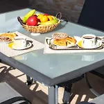 شقة Dimitras